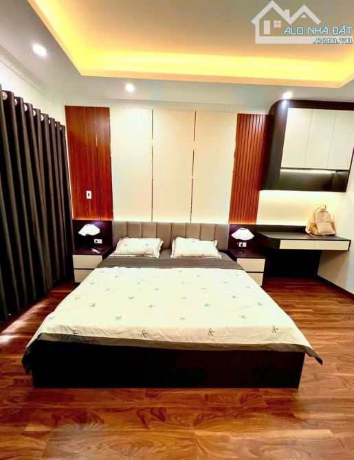 Bán nhà Thạch Bàn, Long Biên 31m2, 5 tầng, mt 4m, ô tô đỗ cửa, 7.4 tỷ - 4