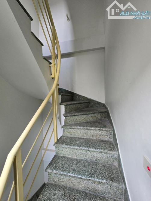 CỰC PHẨM NHÀ ĐẸP MỸ ĐÌNH - LÔ GÓC - 2 THOÁNG - Ở NGAY - GẦN Ô TÔ - FULL NỘI THẤT - 4