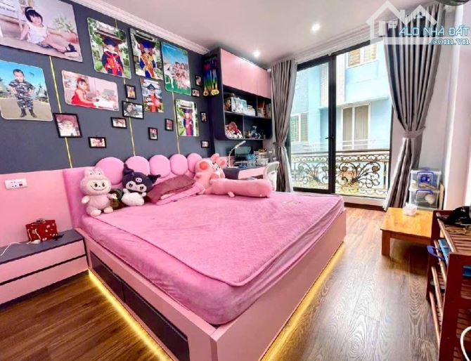 Lạc Long Quân, gần Hồ Tây, 60m2, 6 tầng thang máy, ga ra ô tô, 8phòng ngủ - 4
