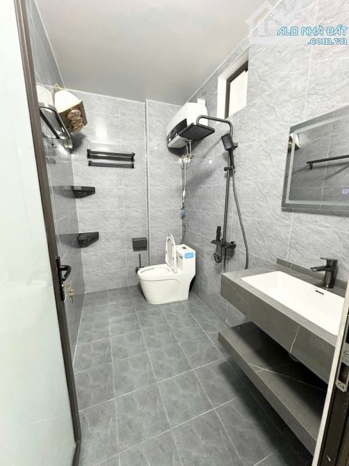Nhà 3 tầng đường Trường Chinh - 43m2 - Cách mặt đường chính 30m - 4