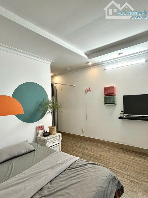 Căn hộ 1 PN + 1 phòng khách ngay quận 1, cửa sổ đón nắng, gần đại học UEH, Đại học Hoa Sen - 4