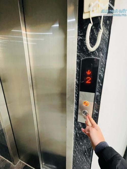 BÁN TOÀ VĂN PHÒNG SIÊU ĐẸP MẶT PHỐ HOÀNG NGÂN QUẬN CẦU GIẤY-DT 87M2 6TẦNG MT 4.6M- 45.9 TỶ - 4