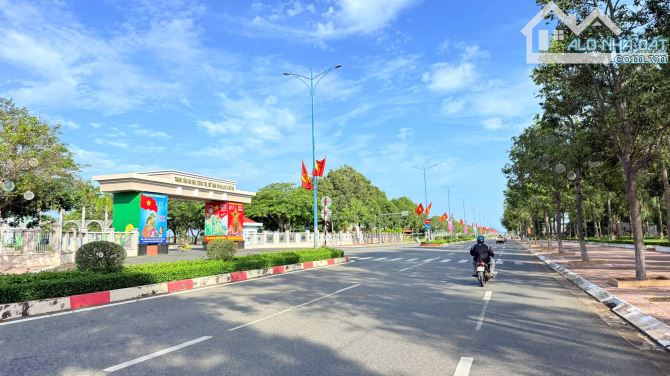MẶT TIỀN TỈNH LỘ 44A - VÕ THỊ SÁU NGAY TRUNG TÂM XÃ ĐẤT ĐỎ - TP HCM 🌈 DT  564,5M2 - 4