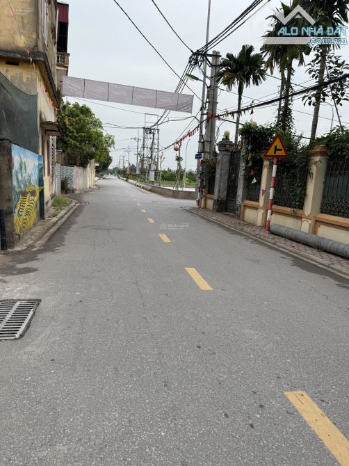 Bán đất tặng nhà 2,5 tầng tại trục chính Thôn Hàn Lạc, Phú Thị, Gia Lâm - 5