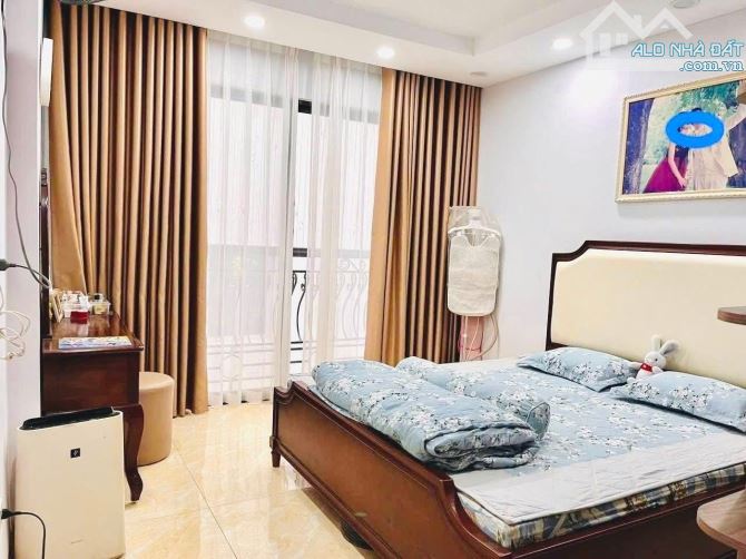 Bán nhà đường Lê Trọng Tấn - Nhà Ở Ngay - Còn Mới - Gần Đường Lớn - Thiết Kế Hiện Đại - 5