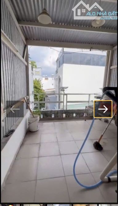 Nhà đường trần văn đang cách 3 căn ra Hoàng Sa p9 q3 - 5