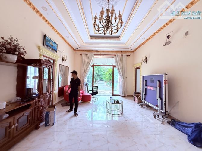 BIỆT THỰ SÂN VƯỜN NGHĨ DƯỠNG CAO CẤP 1.200M2 NGAY TRUNG TÂM SÀI GÒN. THANH LÝ GIÁ RẺ - 5