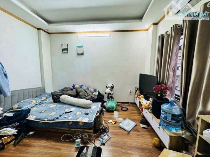 BÁN NHÀ TRẦN THÁI TÔNG – MẶT TIỀN RỘNG 6.8M – 5 TẦNG – GIÁ CHỈ 7.45 TỶ - 5