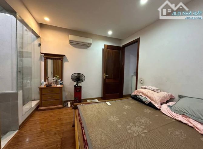 Bán nhà Phố Trung tâm Hoàng Văn Thụ , p Hoàng Văn Thụ, Hồng Bàng. 50m², 4 tầng, giá 5,2 tỷ - 5