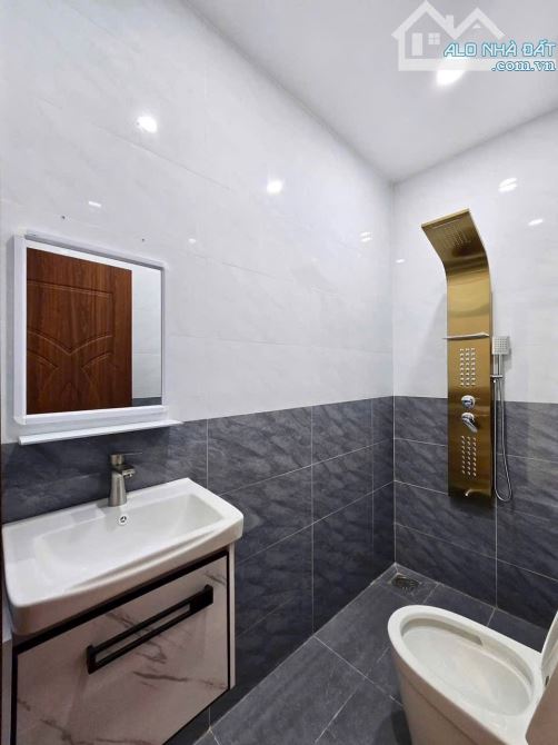 🏡 BÁN NHÀ 2 LẦU – BỬU HOÀ (NAY LÀ P. BIÊN HOÀ) - Diện tích: 72m² (4,4m x 16m) - 5