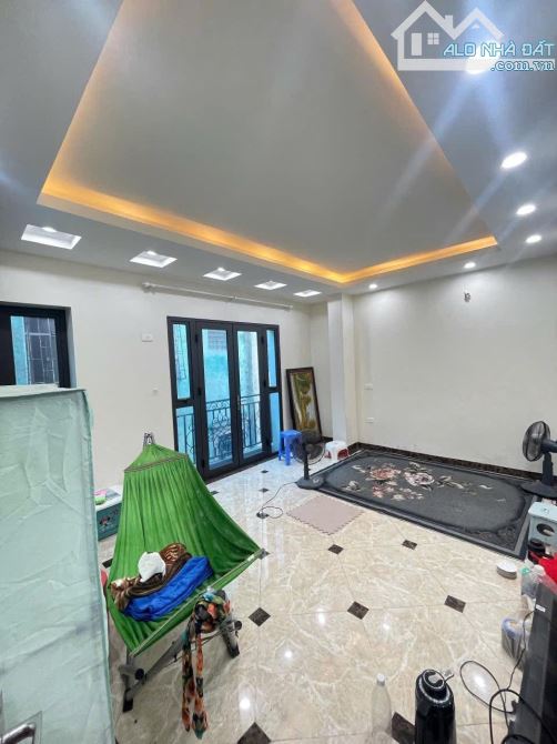 🔥🔥SIÊU HIẾM .NHÀ Ô ĐỒNG LẦM .ĐĐ. LÔ GÓC - 3 MẶT NGÕ - 3 BƯỚC RA HỒ. 50M2 5 TẦNG. 9,95 TỶ - 5