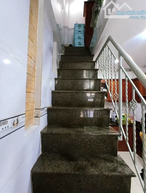 Nhà Hẻm 4M Thông 3 Mặt Tiền Lớn Nguyễn Tri Phương DT 30M2-5 Tầng Giá 7T2 - 5