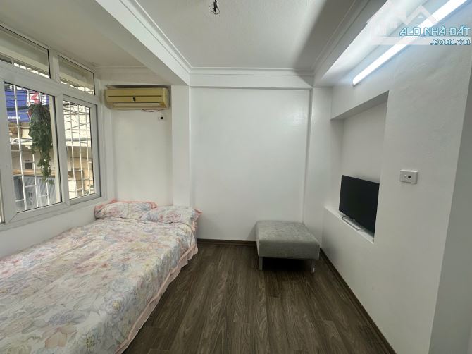 TẬP THỂ TRUNG TÂM ĐỐNG ĐA-86M-LÔ GÓC- 3PHÒNG NGỦ-TẦNG 2-CỨU HOẢ ĐỔ CỬA-5TỶ 6 - 5