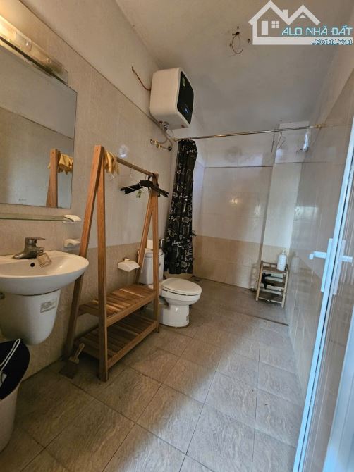 Cho thuê nhà riêng 4 tầng có sân vườn rộng – mát mẻ tại ngõ 264 Âu Cơ - 6