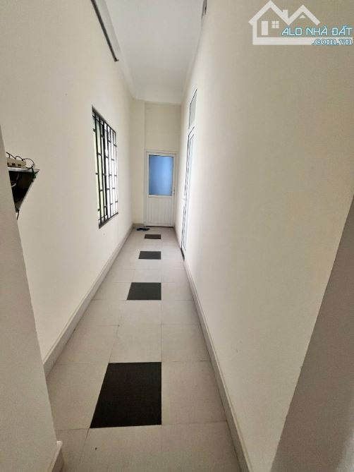 🎉🎉CHỦ ĐỊNH CƯ CẦN SANG NHƯỢNG NHÀ 4 TẦNG, NGAY CHỢ HÒA KHÁNH - 5