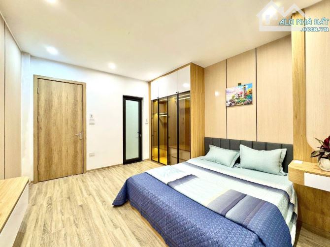 🏡 Bán Nhà Hoàng Văn Thái, Lê Trọng Tấn - Rộng, Thoáng – 3T– 58 m – 8.15 tỷ - 5