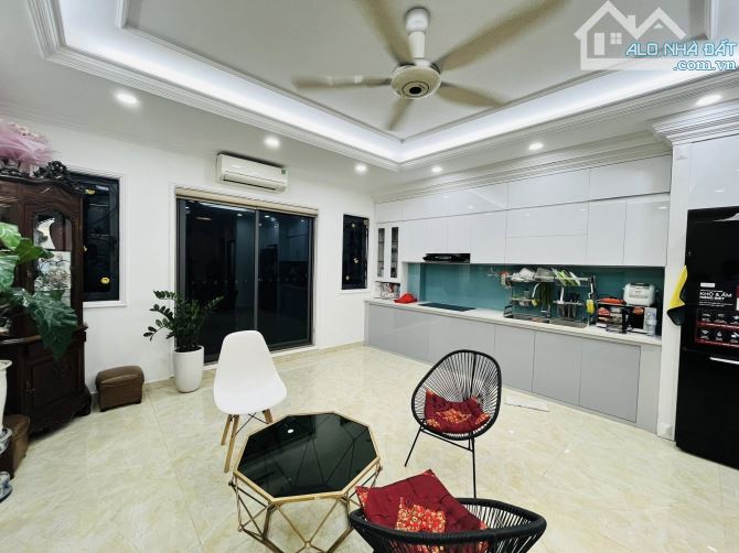 CẦN BÁN NHÀ DOÃN KẾ THIỆN CẦU GIẤY 35m2, 6 TẦNG MẶT TIỀN 5,3m GIÁ  11.8 TỶ - 5
