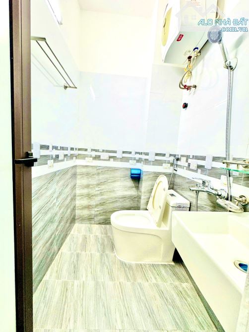 Nhà phố Giáp Nhị - Hoàng Mai , 5 tầng - nhỉnh 6 tỷ - Nhà phân lô , ngõ rộng - 5