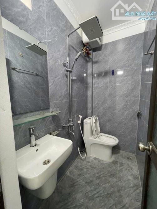 BÁN NHÀ ĐẸP 1.45 TỶ 3 TẦNG 40M2 ( HƯỚNG NAM ) NGÕ PHAN ĐÌNH PHÙNG - 5