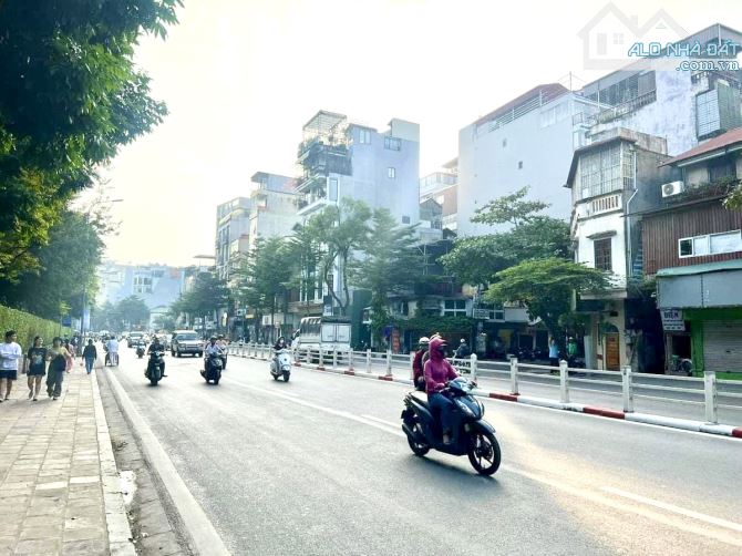 Cho thuê 1.2 tỷ/năm! Mặt phố Tây Sơn, vỉa hè, kinh doanh, thông sàn thang máy, 116m*7T