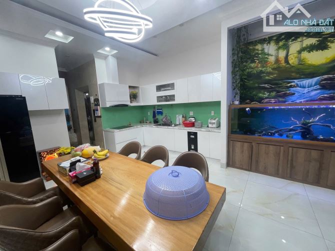 nhà đẹp 5 tầng có thang máy hẻm bạch đằng gần biển ngay tttp nha trang. - 6
