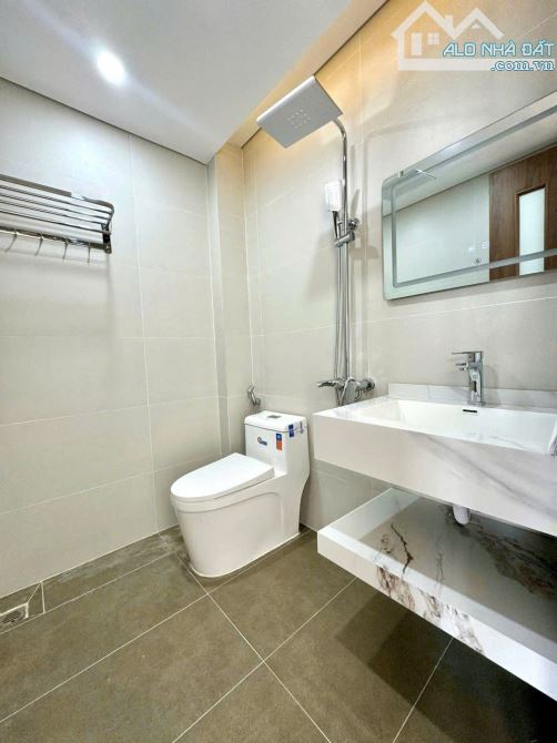 Bán nhà 6 tầng, 450m2 sàn xây dựng, khu đấu giá Lai Xá, đường nhựa, vỉa hè, thang máy. - 6