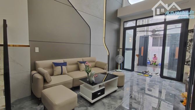 NHÀ ĐẸP MỚI XÂY, 3 tầng, Lê Hoàng Phái, Phường 17, GV,  ngã tư nguyễn văn lượng, 7.950TỶ - 6