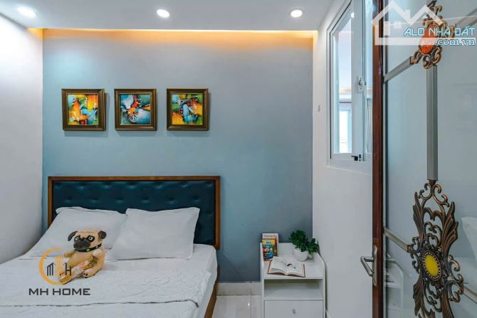 KHÁCH SẠN VIP Thang Máy- DÒNG TIỀN 180 TRIỆU/1 THÁNG - KHU VIP k300– Hầm 6 tầng- CHỈ 19 TỶ - 6