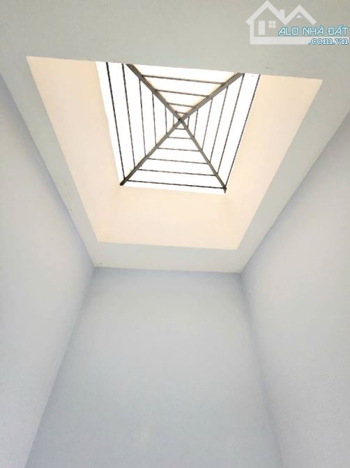4 TẦNG - GẦN CẦU CHÀ VÀ - GIÁP QUẬN 5 - TÙNG THIỆN VƯƠNG- Q.8-DT: 27M2-  4 TỶ 850. - 6