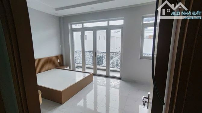5 TẦNG-HẺM XE HƠI- LÊ ĐỨC THỌ -P.13- GÒ VẤP-DT: 6*9.5M- 8 TỶ - 6