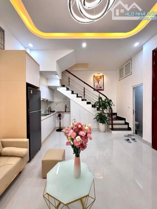 NHÀ ĐẸP PHỐ THỊNH QUANG 31M 5T MT 3,5M 7,75 TỶ FULL NỘI THẤT - 6