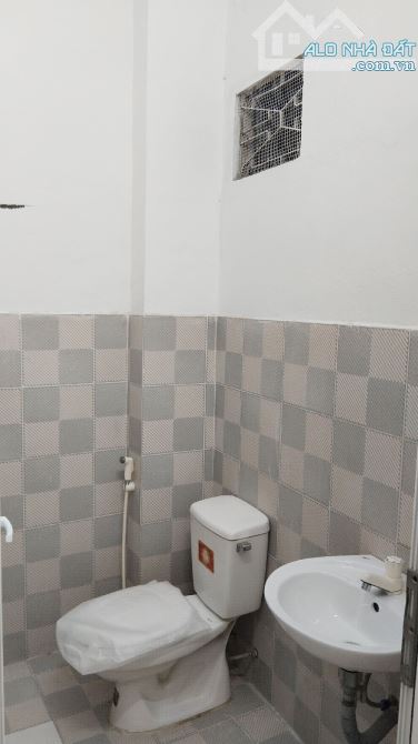 🎉🎉💥 NHÀ 2 TẦNG - KIỆT 5M - THỪA CHỖ ĐỖ Ô TÔ NGÀY ĐÊM - GIÁ CHỈ 4 TỶ x 💥 - 6