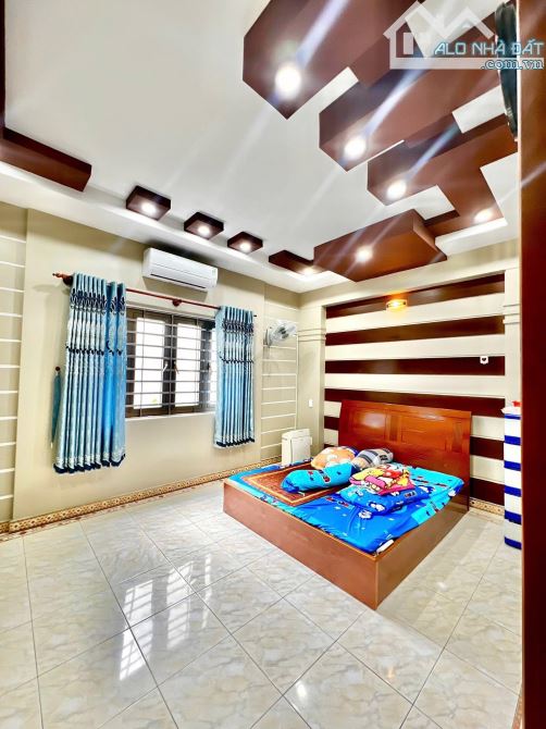Đối diện BV quốc tế Mỹ khu dân trí cao. Giá 6tỷ370/ 100m2 - Ngang 5m. Đ.Bùi Tá Hán, Quận 2 - 6