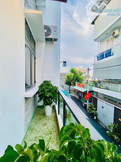 Bán nhà hẻm xe hơi vô nhà đường Phạm Văn Chiêu, P.9, 4 x 14, giá 6.68 tỷ tl - 6