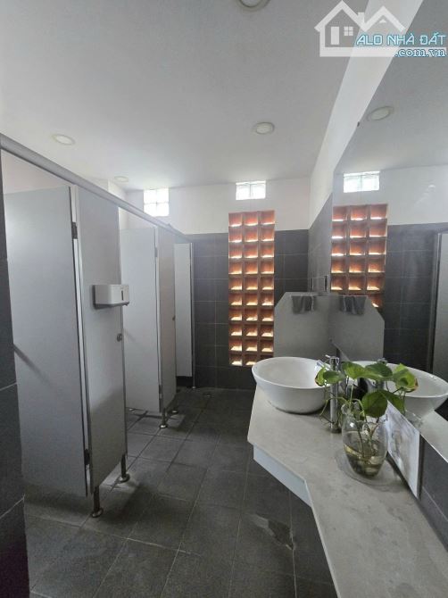 BÁN NHÀ MẶT TIỀN + XƯỞNG THỚI AN Q12 - 4 TẦNG 480M2 ( 12M X 40M) - 26.9 TỶ - 6