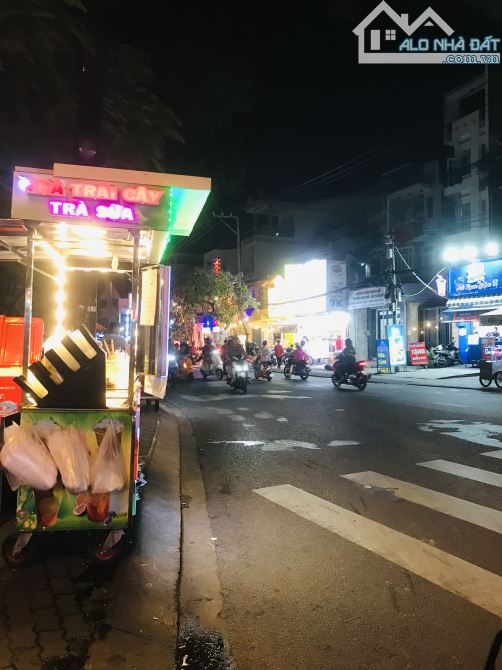 H.I.Ế.M BÁN NHÀ MẶT TIỀN KDBB ĐƯỜNG SỐ 17,GẦN CHỢ CHIỀU, NHỈNH 17 TỶ - 6