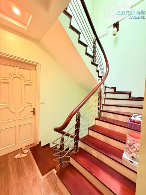 Nhà Đẹp Dân Xây Phố Ái ngõ Nông, thông Bồ Đề, Hồng tiến , gần trường, chợ , DT 55m x 4T - 6
