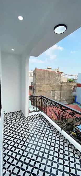 Bán nhà 3 tầng độc lập về ở luôn ngõ 69 chợ Con - 7