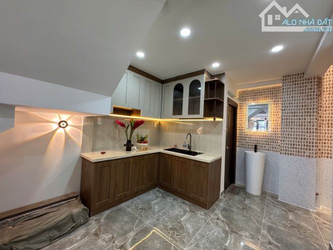 Nhà mới 100% Phan Tây Hồ - DT 3,3x12,5m - 3 lầu st - giá 7,58 tỷ TL - 7