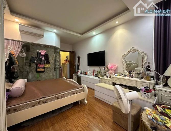 Bán nhà Phố Trung tâm Hoàng Văn Thụ , p Hoàng Văn Thụ, Hồng Bàng. 50m², 4 tầng, giá 5,2 tỷ - 7