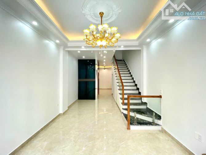 Bán nhà 5 tầng siêu đẹp có thang máy trong khu TĐC Xi Măng, Sở Dầu – Giá 5.9 tỷ - 7