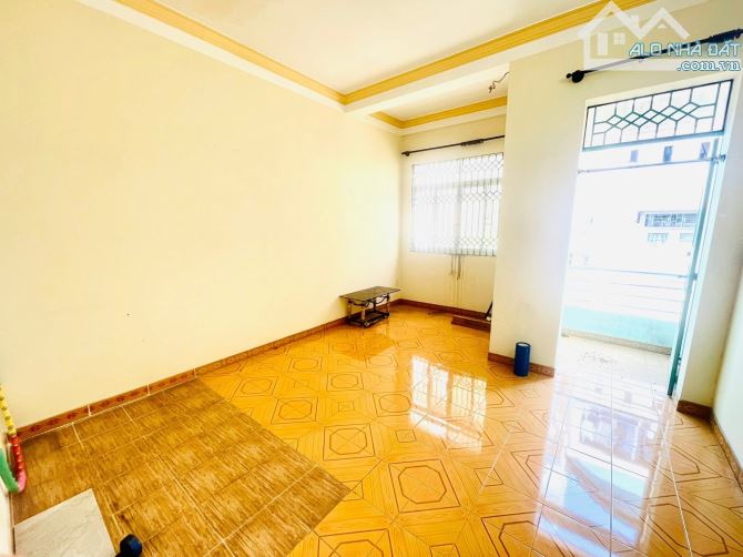 Hẻm 6m Phổ Quang, ngay BV Tâm Anh, 3 tầng, 4 phòng ngủ, 4.2x16m vuông, chỉ 13 tỷ nhỉnh - 7