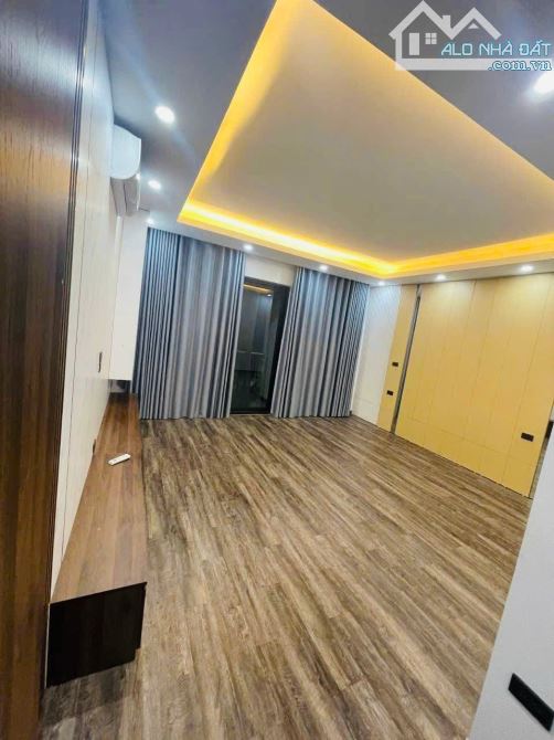 Cho thuê nhà MỚI ĐẸP KĐT Văn Khê 80m x 5 tầng thông sàn 26tr - 7