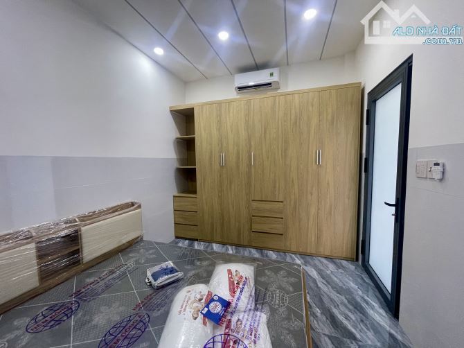 Cần bán nhà 1 trệt 2 lâu cách Nguyễn Đáng 4m - 7