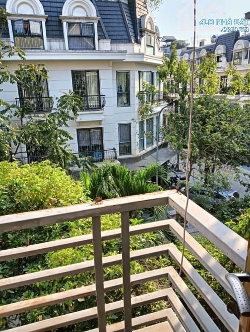 BÁN BIỆT THỰ PHÙNG KHIOANG - NAM TỪ LIÊM– 132M2 – VỈA HÈ RỘNG – Ô TÔ TRÁNH – GIÁ 32.5TỶ - 5