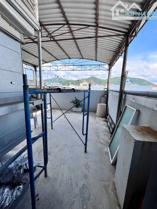 🎉🎉CHỦ ĐỊNH CƯ CẦN SANG NHƯỢNG NHÀ 4 TẦNG, NGAY CHỢ HÒA KHÁNH - 7