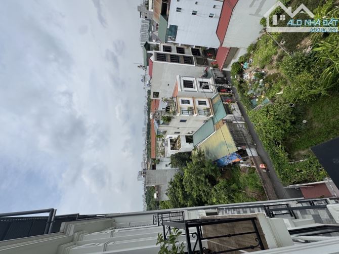 6,15 TỶ - 38m2 - 6,5 TẦNG - GẦN KĐT VIỆT HƯNG - CÁCH 1 NHÀ RA ĐƯỜNG Ô TÔ - BÃI XE CÁCH 50M - 7