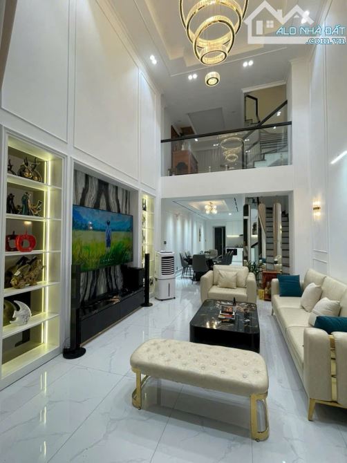 Bán nhà mới đẹp hẻm xe hơi Huỳnh Tấn Phát, NB, Dt 4x20m, 1 trệt 2 lầu, St. Giá 6,8 tỷ - 8