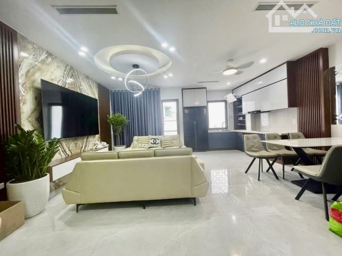 15 TRIỆU 🌟 CHO THUÊ NHÀ NGUYÊN CĂN 50M2 6 TẦNG PHỐ ĐÀM QUANG TRUNG – LONG BIÊN - 8