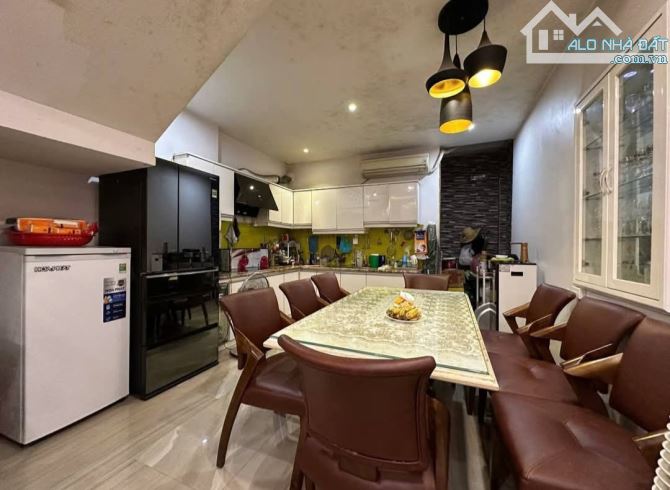Bán nhà Phố Trung tâm Hoàng Văn Thụ , p Hoàng Văn Thụ, Hồng Bàng. 50m², 4 tầng, giá 5,2 tỷ - 8